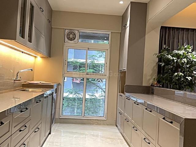 2 BHK Apartment in Ghatkopar East for resale Mumbai. The reference number is 18844343
