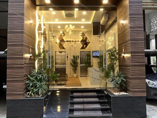 2 BHK Apartment in Ghatkopar East for resale Mumbai. The reference number is 18120102