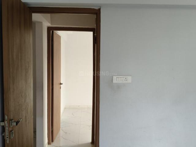 2 BHK Apartment in Ghatkopar East for resale Mumbai. The reference number is 21117005