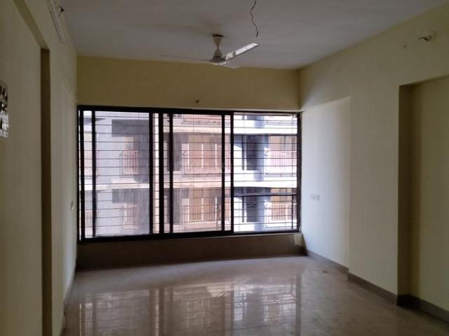 2 BHK Apartment in Ghatkopar East for resale Mumbai. The reference number is 21265643