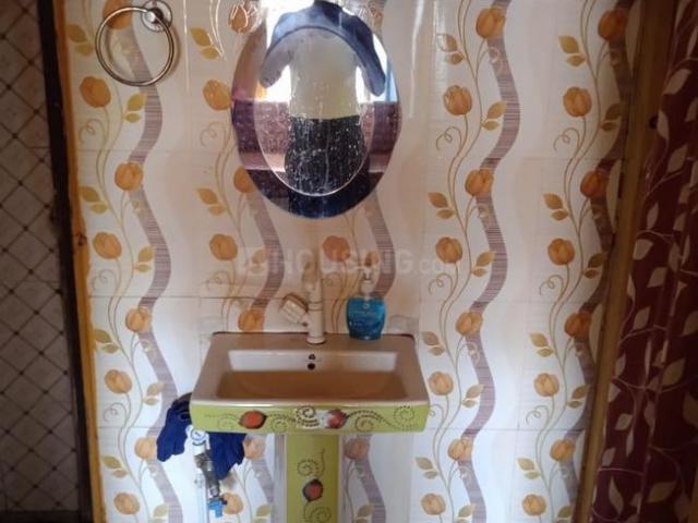 2 BHK Apartment in Ghosh Para for resale Howrah. The reference number is 19242572