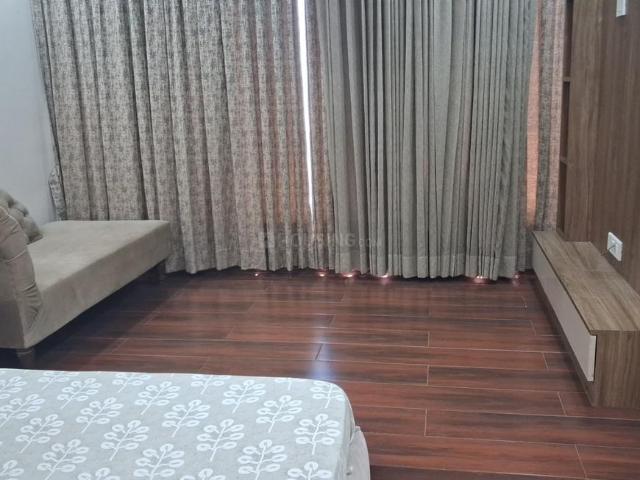 2 BHK Apartment in Ghorpadi for rent Pune. The reference number is 19937054