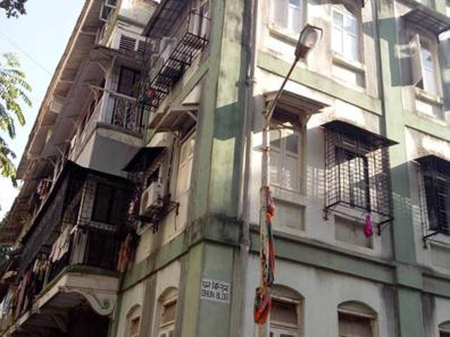 2 BHK Apartment in Girgaon for resale Mumbai. The reference number is 12680406