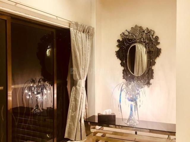 2 BHK Apartment in Girgaon for resale Mumbai. The reference number is 21265641