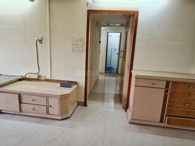 2 BHK Apartment in Grant Road for rent Mumbai. The reference number is 20703122