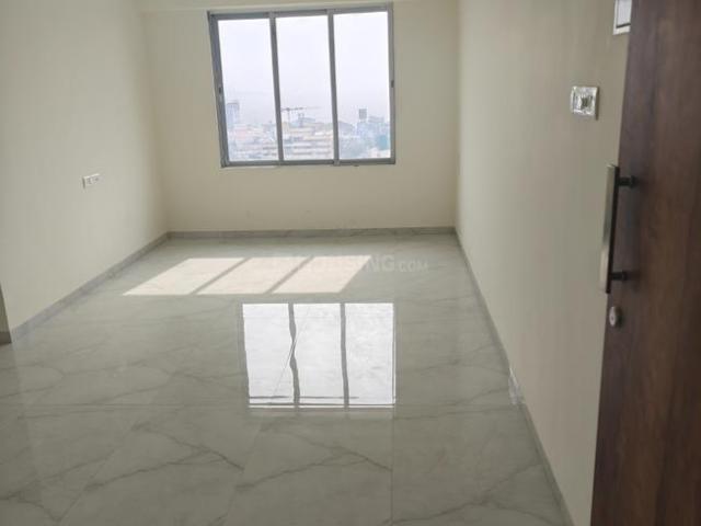 2 BHK Apartment in Grant Road for resale Mumbai. The reference number is 18995096
