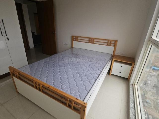 2 BHK Apartment in Gujarat International Finance Tec City for rent Gandhinagar. The reference number is 20629327