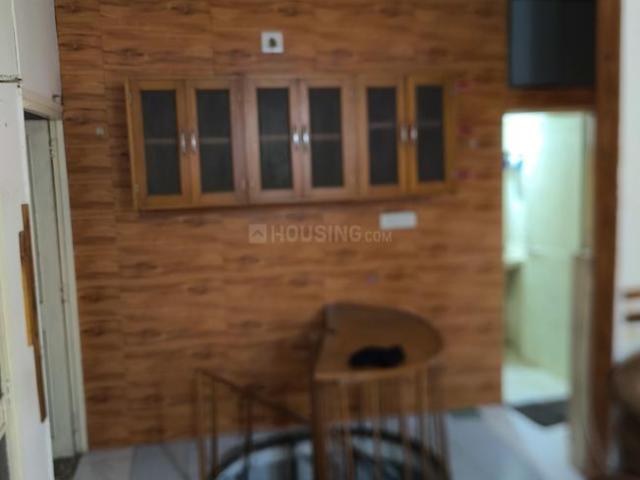2 BHK Apartment in Gurukul for rent Ahmedabad. The reference number is 21096818