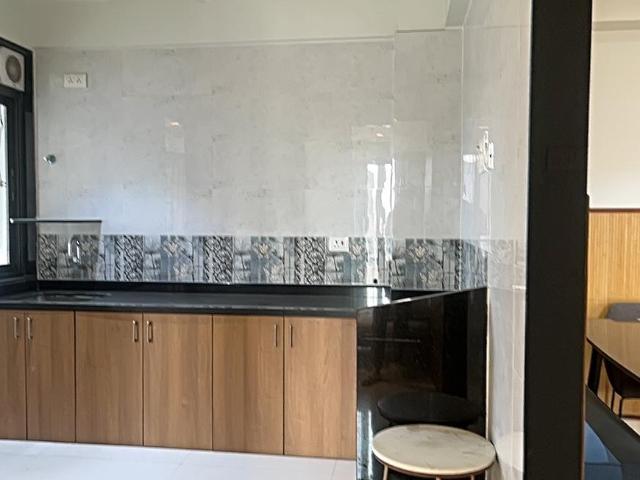 2 BHK Apartment in Dombivli East for resale Thane. The reference number is 19250072