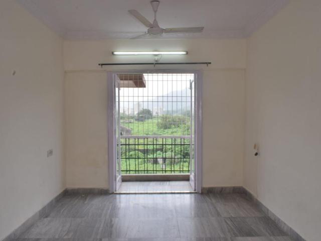 2 BHK Apartment in Dombivli East for resale Thane. The reference number is 21035606