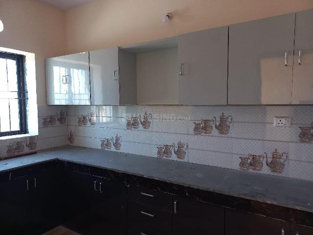 2 BHK Apartment in Doranda for rent Ranchi. The reference number is 18485340