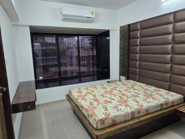 2 BHK Apartment in Dadar East for rent Mumbai. The reference number is 19870917
