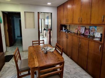 2 BHK Apartment in Dadar East for rent Mumbai. The reference number is 19350266