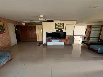 2 BHK Apartment in Dadar East for rent Mumbai. The reference number is 20284540