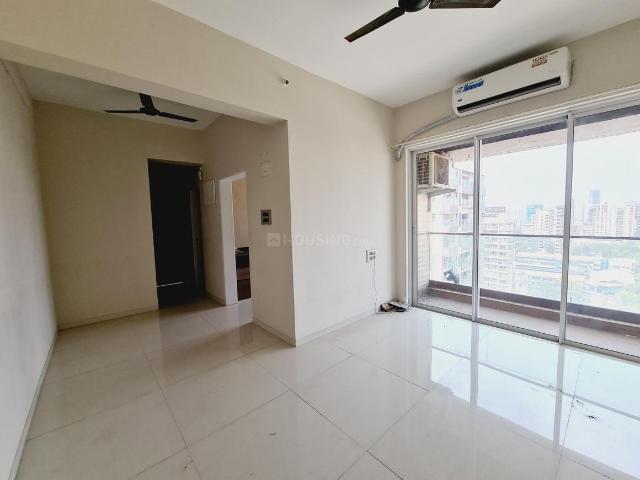 2 BHK Apartment in Dadar East for rent Mumbai. The reference number is 21079875