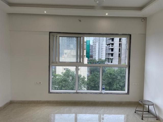 2 BHK Apartment in Dadar East for rent Mumbai. The reference number is 21176875
