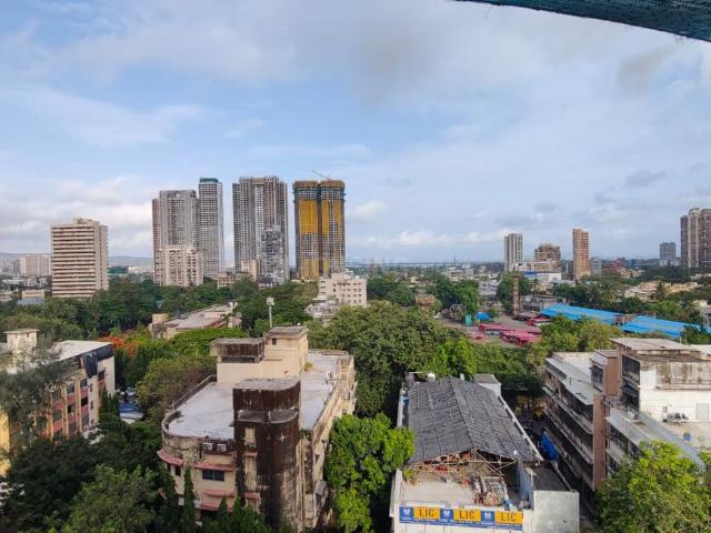2 BHK Apartment in Dadar East for resale Mumbai. The reference number is 21000879