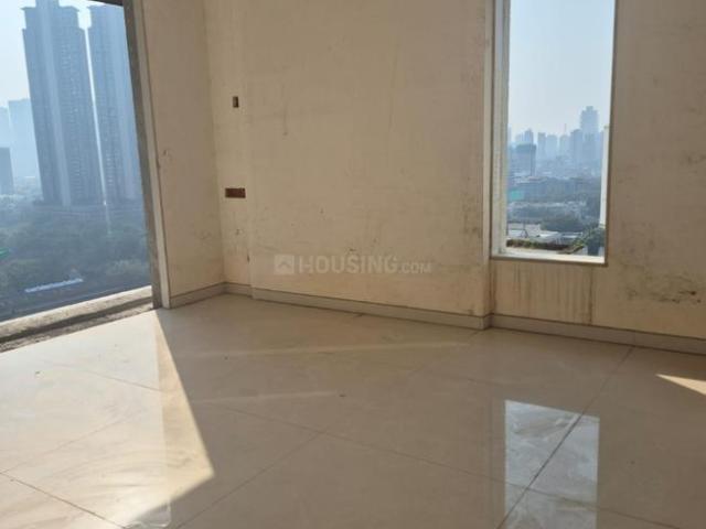 2 BHK Apartment in Dadar East for resale Mumbai. The reference number is 21318101