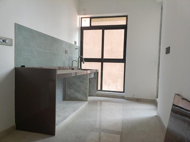 2 BHK Apartment in Dadar West for rent Mumbai. The reference number is 19398741