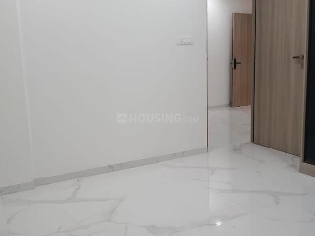 2 BHK Apartment in Dadar West for rent Mumbai. The reference number is 20884155