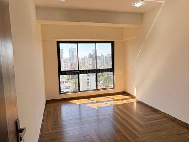 2 BHK Apartment in Dadar West for resale Mumbai. The reference number is 20209548