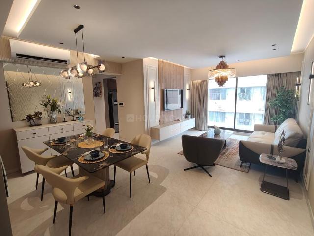 2 BHK Apartment in Dadar West for resale Mumbai. The reference number is 20568252