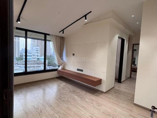 2 BHK Apartment in Dadar West for resale Mumbai. The reference number is 20714614