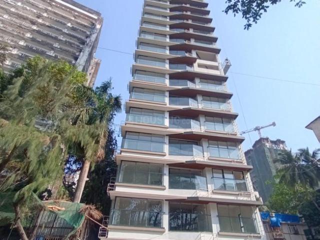 2 BHK Apartment in Dadar West for resale Mumbai. The reference number is 21336219