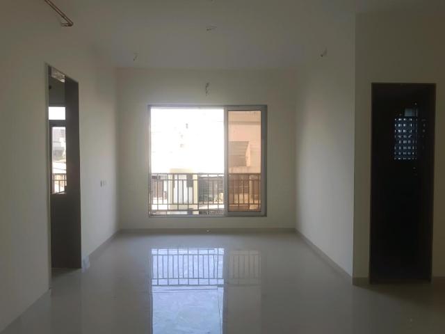 2 BHK Apartment in Dahisar West for resale Mumbai. The reference number is 20195372