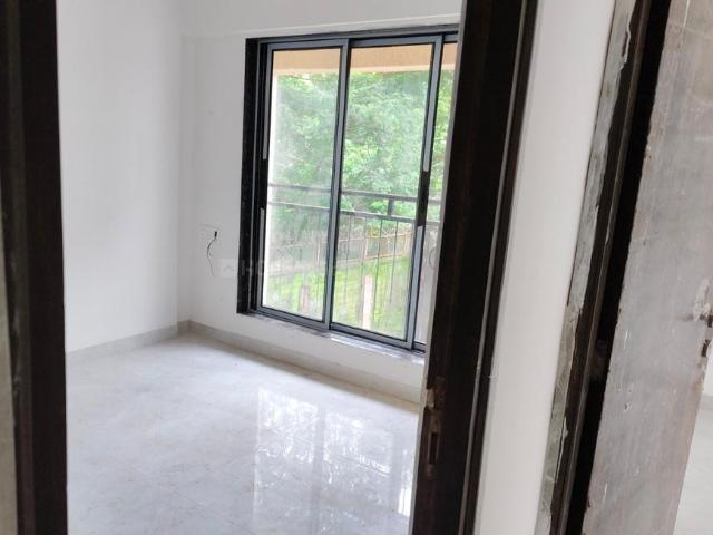 2 BHK Apartment in Dahisar West for resale Mumbai. The reference number is 20906575
