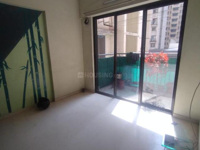 2 BHK Apartment in Dahisar East for rent Mumbai. The reference number is 19611393