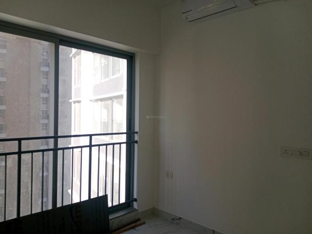 2 BHK Apartment in Dahisar East for rent Mumbai. The reference number is 19959754