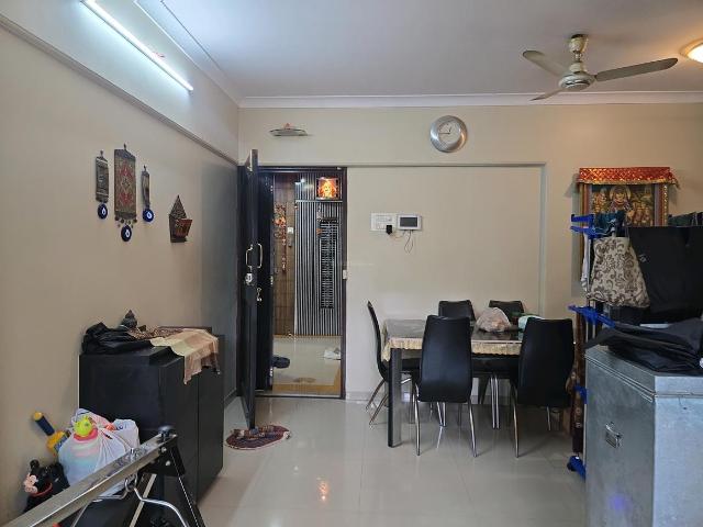 2 BHK Apartment in Dahisar East for rent Mumbai. The reference number is 20655318