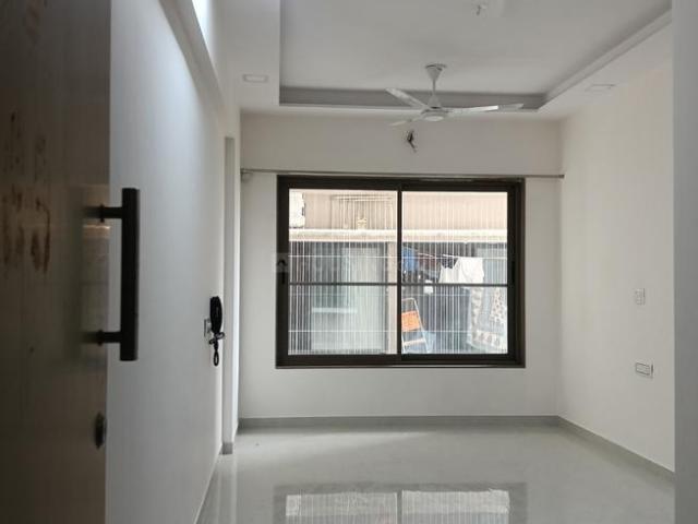 2 BHK Apartment in Dahisar East for rent Mumbai. The reference number is 20949695