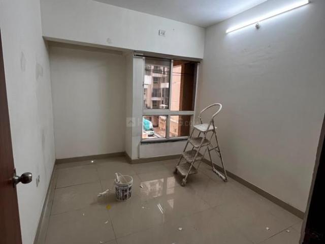 2 BHK Apartment in Dahisar East for rent Mumbai. The reference number is 20954599