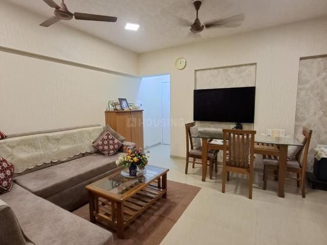 2 BHK Apartment in Dahisar East for resale Mumbai. The reference number is 19716924
