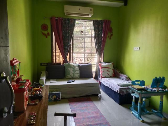 2 BHK Apartment in Dahisar East for resale Mumbai. The reference number is 20411440