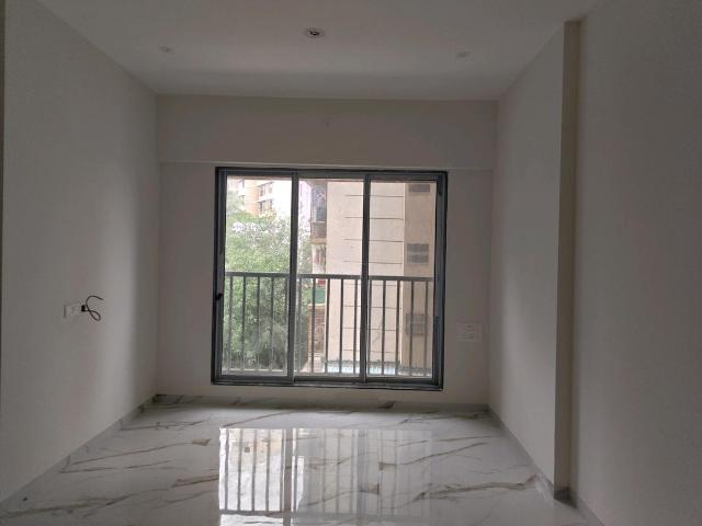 2 BHK Apartment in Dahisar East for resale Mumbai. The reference number is 21105668