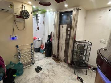 2 BHK Apartment in Daryaganj for resale New Delhi. The reference number is 18165515