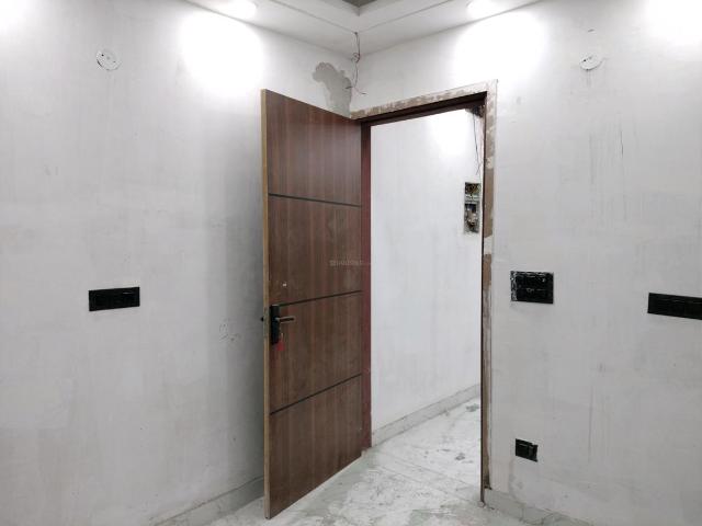 2 BHK Apartment in Deenpur for resale New Delhi. The reference number is 20996810