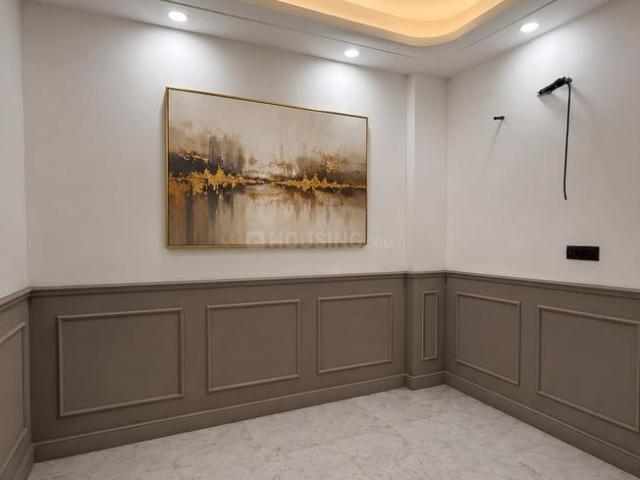 2 BHK Apartment in Deenpur for resale New Delhi. The reference number is 21186154