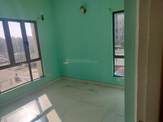 2 BHK Apartment in Deshbandhu Nagar for rent Kolkata. The reference number is 21128187