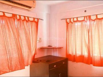 2 BHK Apartment in Dhakuria for rent Kolkata. The reference number is 20294426