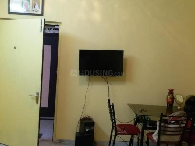 2 BHK Apartment in Dhakuria for rent Kolkata. The reference number is 20790855