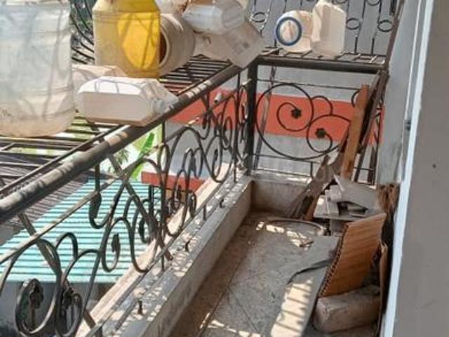 2 BHK Apartment in Dhakuria for resale Kolkata. The reference number is 11403126