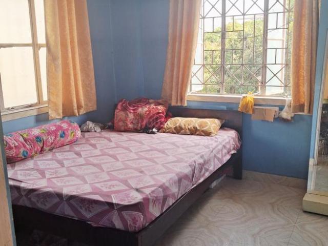 2 BHK Apartment in Dhakuria for resale Kolkata. The reference number is 20200108