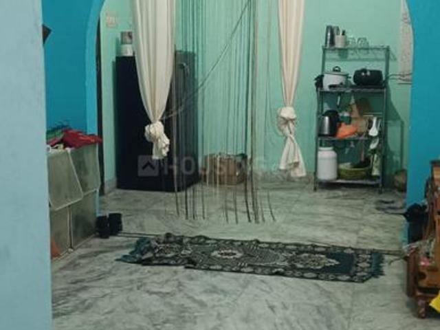 2 BHK Apartment in Dhakuria for resale Kolkata. The reference number is 20557210