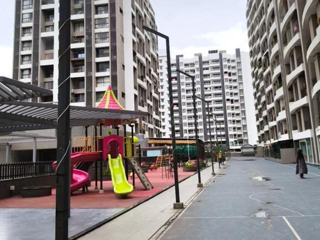 2 BHK Apartment in Dhanori for rent Pune. The reference number is 21111567