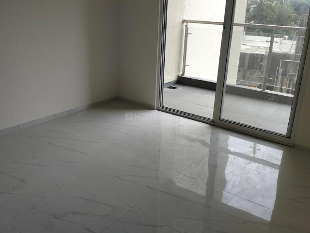 2 BHK Apartment in Dhankawadi for rent Pune. The reference number is 20641462