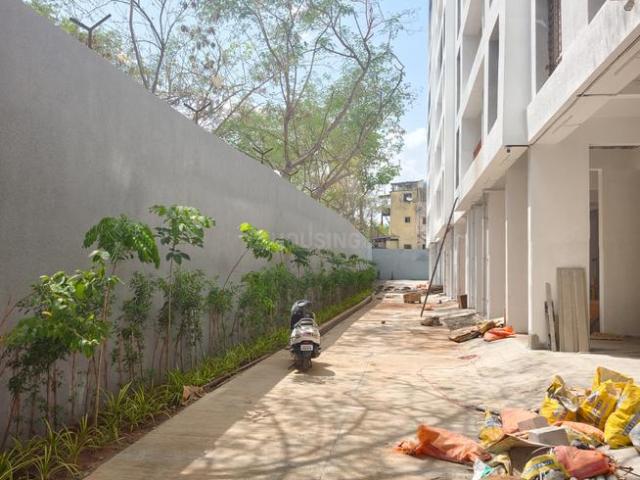 2 BHK Apartment in Dhankawadi for rent Pune. The reference number is 20769728